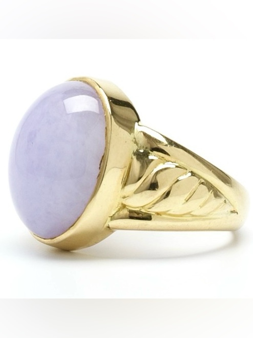 LAVENDER JADE RING / 18Kt Gold / Natural 14-15 Ct Jadeite / 10.54 Grams / Size 7